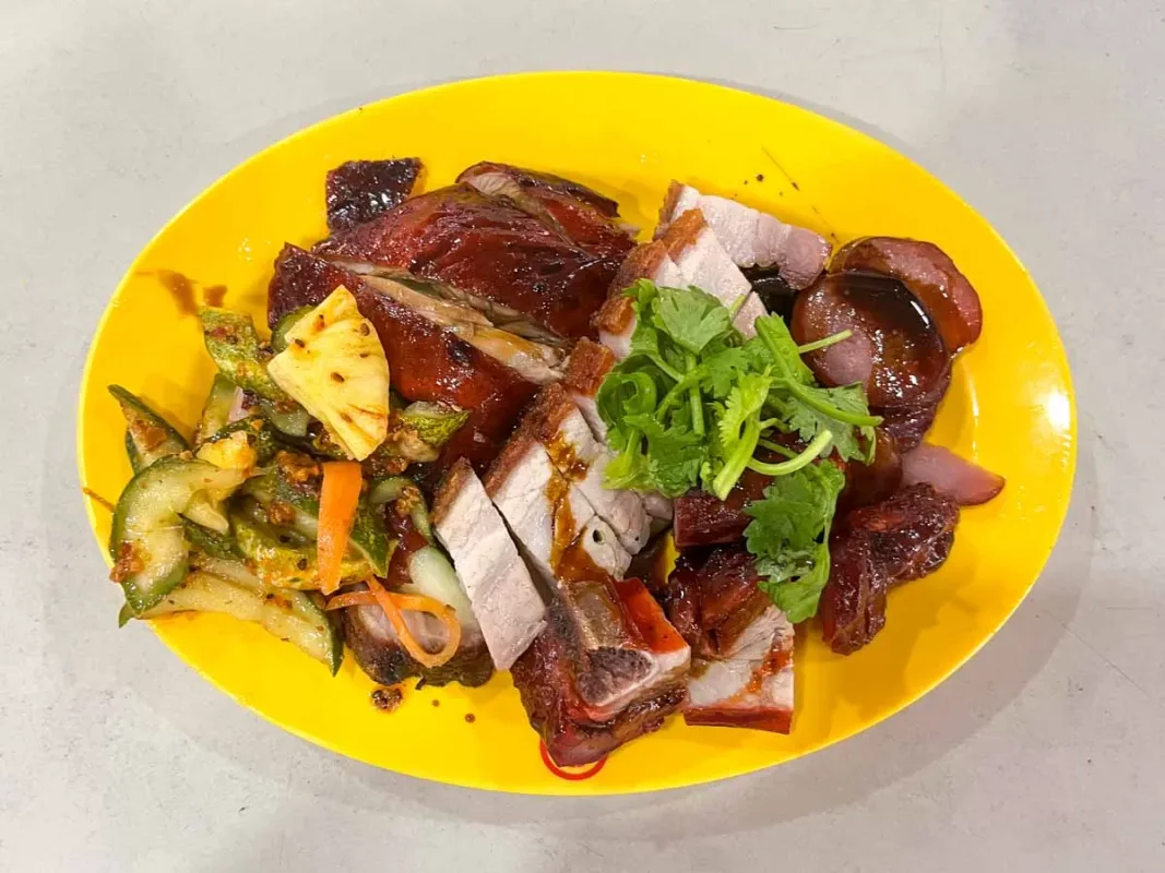 Khám Phá Ho Bee Roasted Food: Liệu Quán Thịt Nướng Nổi Tiếng AMK Có Đáng Đợi?