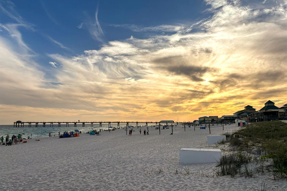 Khám Phá Khu Nghỉ Dưỡng Tại Fort Walton Beach: Bãi Biển, Bar Bơi Độc Đáo