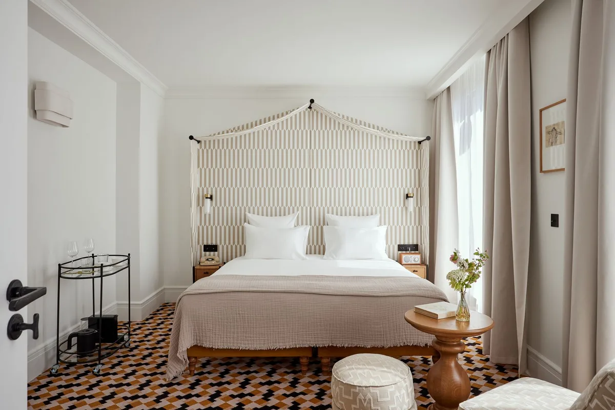 Khám Phá Khu Phố Auteuil Ở Paris Giữa Các Trận Đấu Pháp Mở Rộng