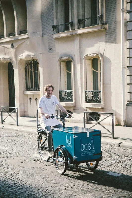 Khám Phá Khu Phố Auteuil Ở Paris Giữa Các Trận Đấu Pháp Mở Rộng