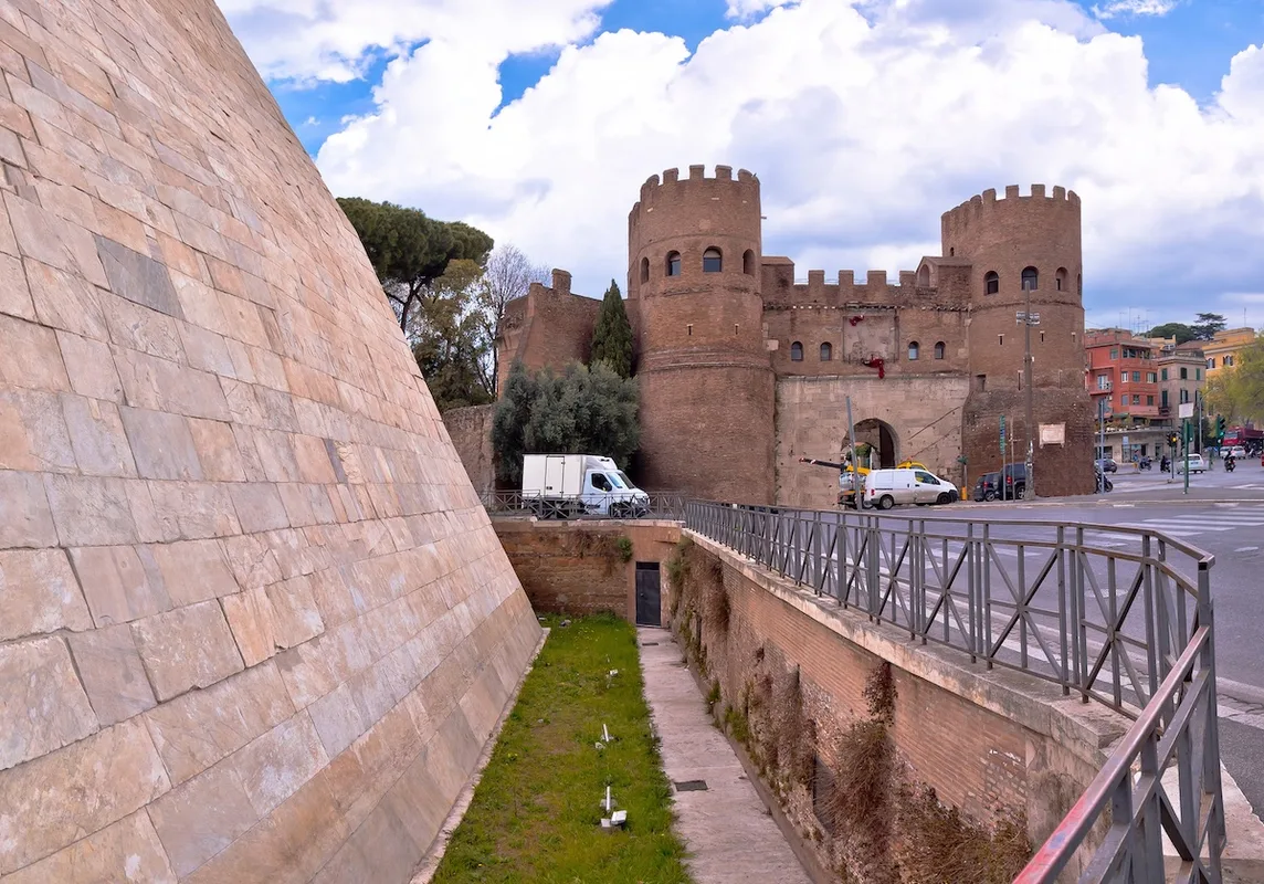 Exploring the Cestius Pyramid: A Unique Journey in the Heart of Rome