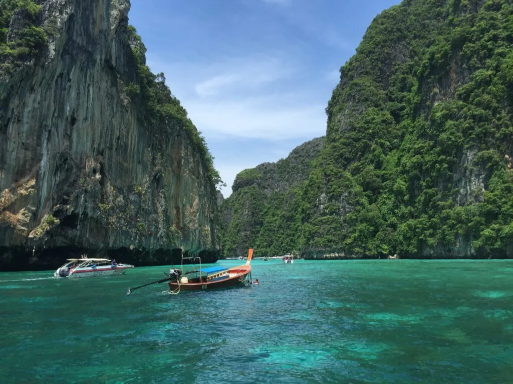 Khám Phá Krabi: Hướng Dẫn Đi Đảo, Leo Núi và Phiêu Lưu