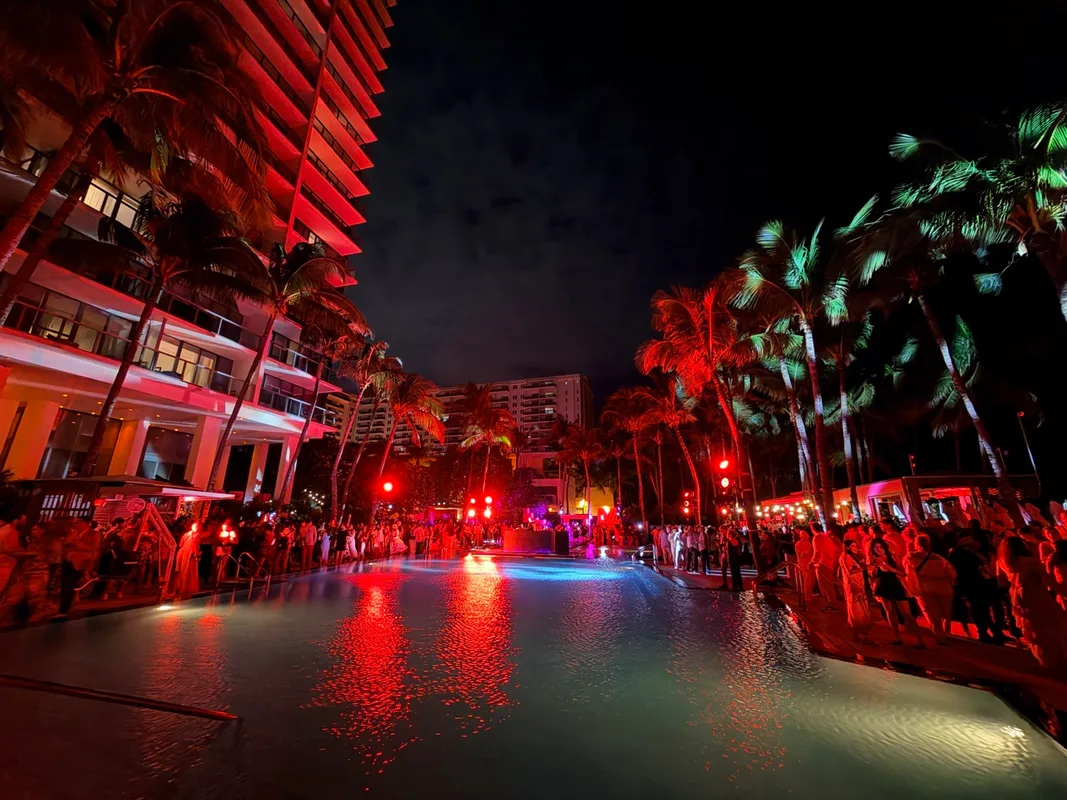 Khám Phá L.E/Miami: Triển Lãm Khách Sạn Sang Trọng Chỉ Dành Cho Khách Mời