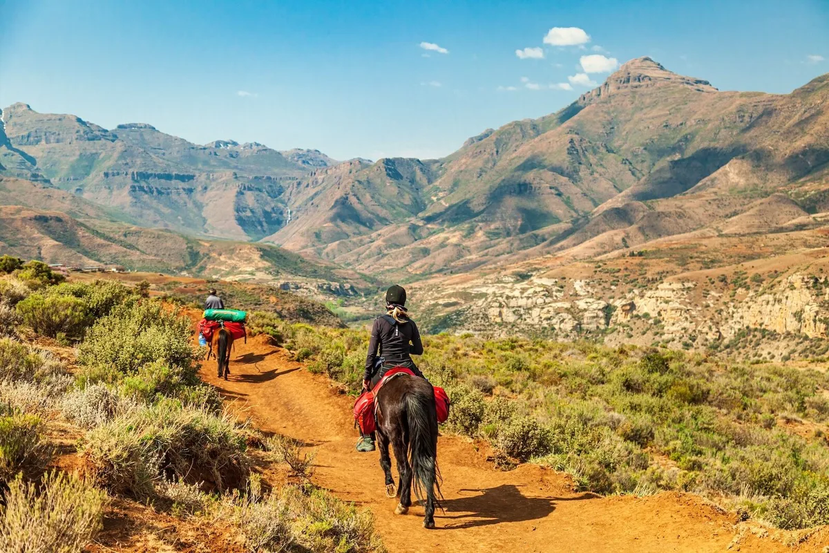 Khám Phá Lesotho Qua Hành Trình Bóng Đá: Gắn Kết Văn Hóa và Xã Hội