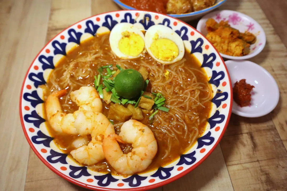 Khám Phá Marie’s Lapis Cafe: Nơi Gói Gọn Hương Vị Peranakan Tại Singapore