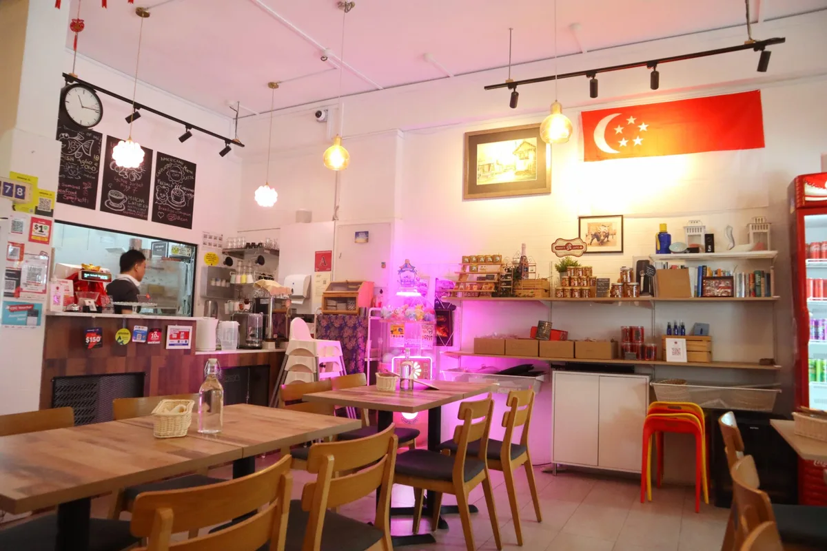 Khám Phá Marie’s Lapis Cafe: Nơi Gói Gọn Hương Vị Peranakan Tại Singapore