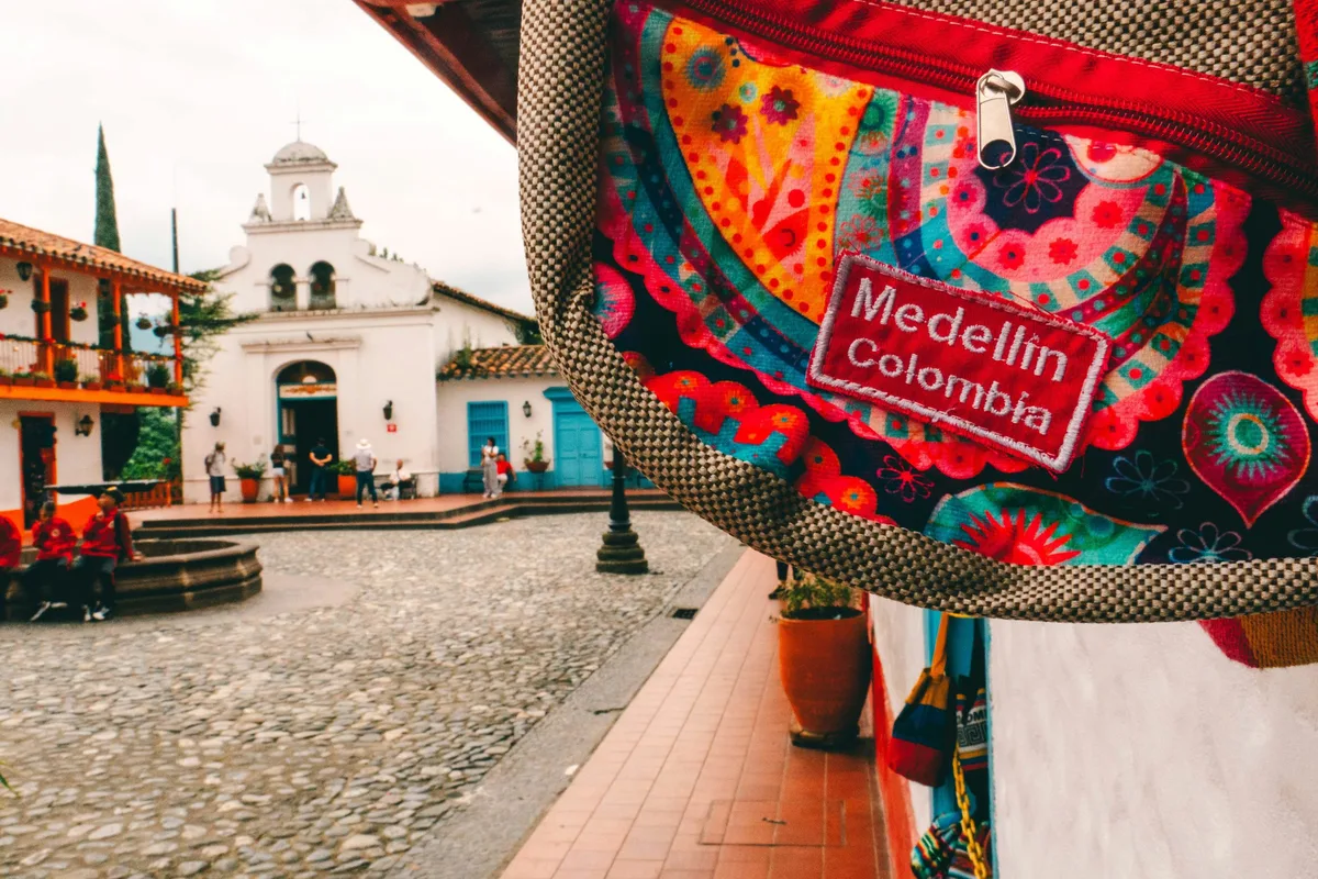 Khám Phá Medellín Không Theo Lối Mòn Du Lịch