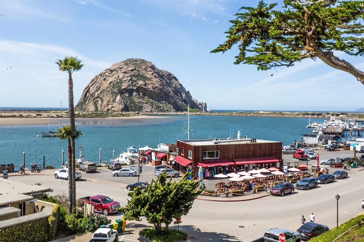 Khám Phá Morro Bay: Thị Trấn Sóng Yên Tĩnh Giữa California