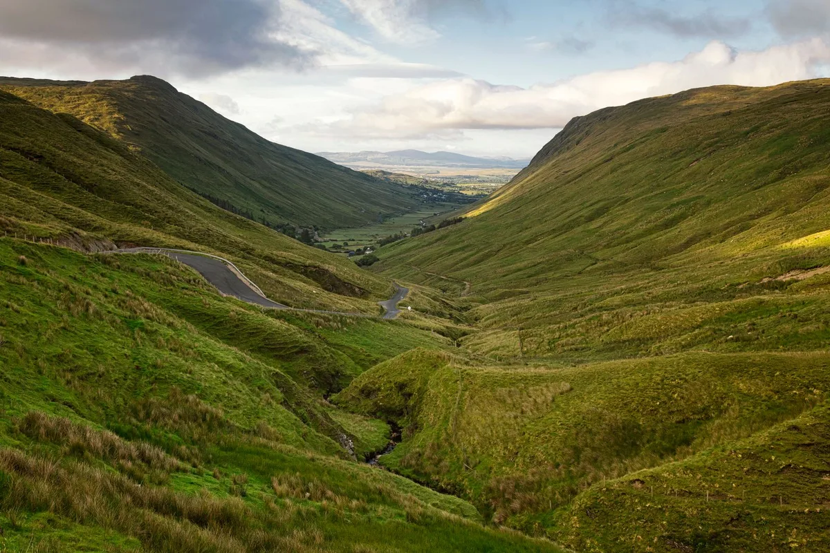 Khám Phá Nghề Dệt May Truyền Thống Ở Ireland Qua Lăng Kính Những Nghệ Nhân Địa Phương