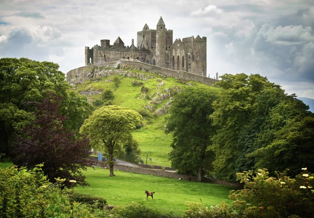 Khám Phá Những Nơi Đẹp Nhất Ireland: Vùng Đất Của Những Câu Chuyện Kỳ Diệu