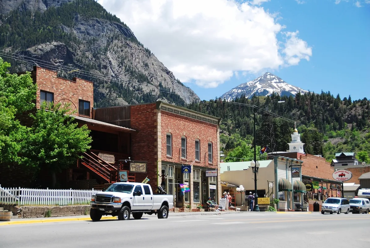 Khám Phá Ouray: Thị Trấn Nhỏ Giữa Colorado Tựa Như Thụy Sĩ