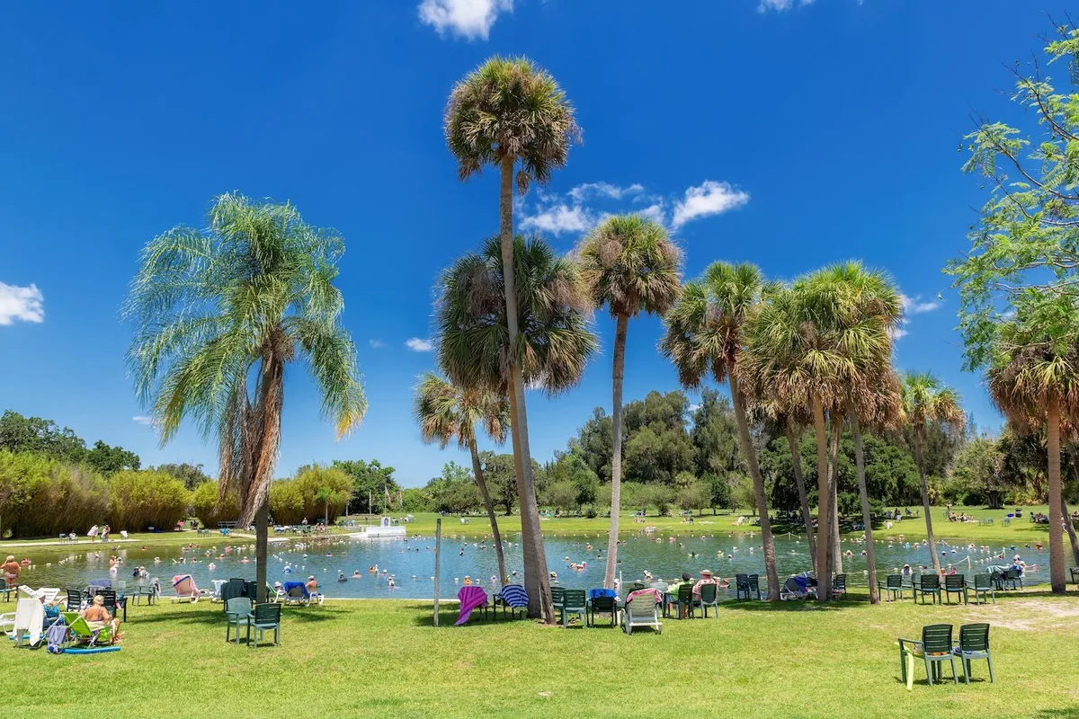 Khám Phá Sarasota: Địa Điểm Du Lịch Không Chỉ Có Biển