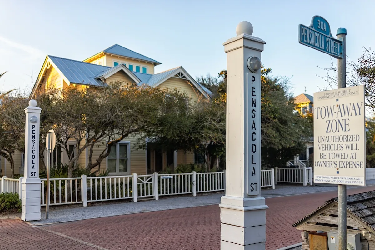 Khám Phá Seaside: Thị Trấn Bãi Biển Đẹp Nhất Florida