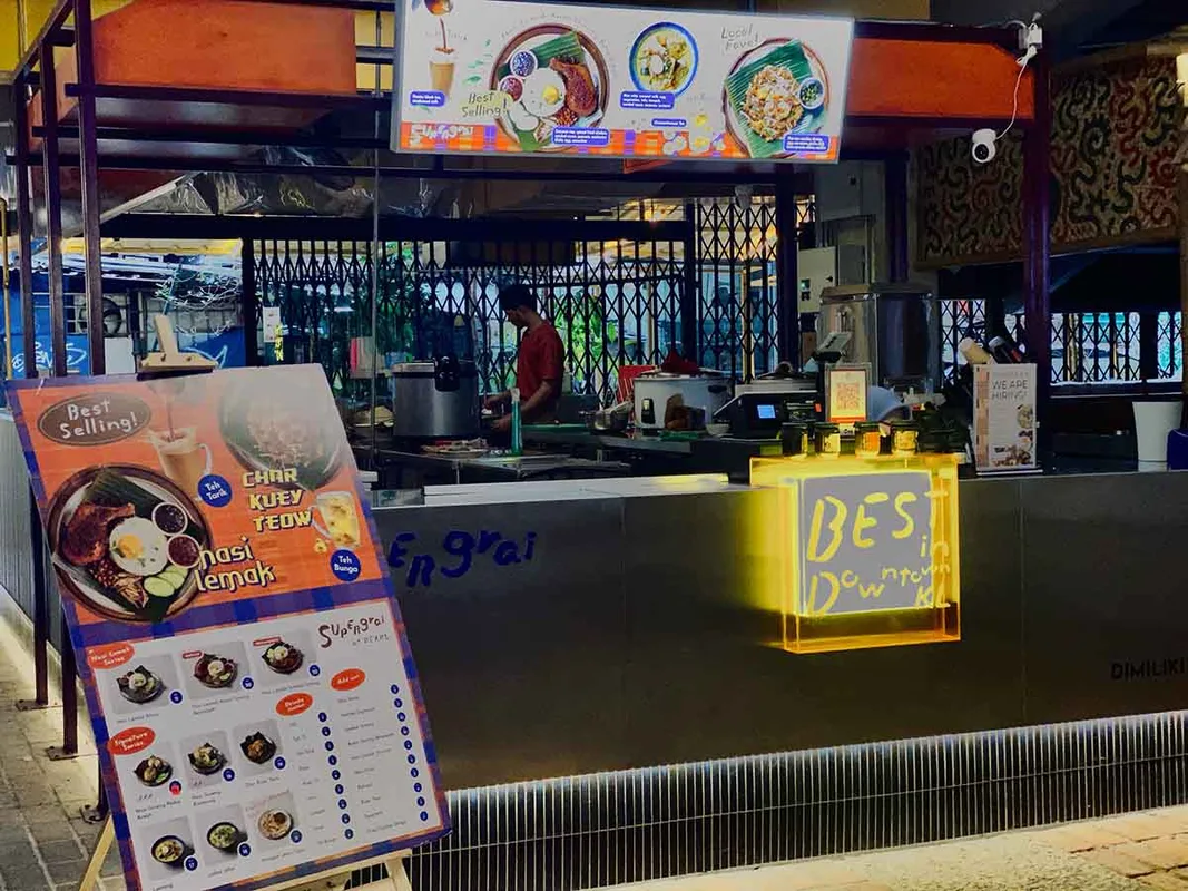 Khám Phá Supergrai: Nơi Đáng Thử Nasi Lemak Và Char Kuey Teow Tại REXKL