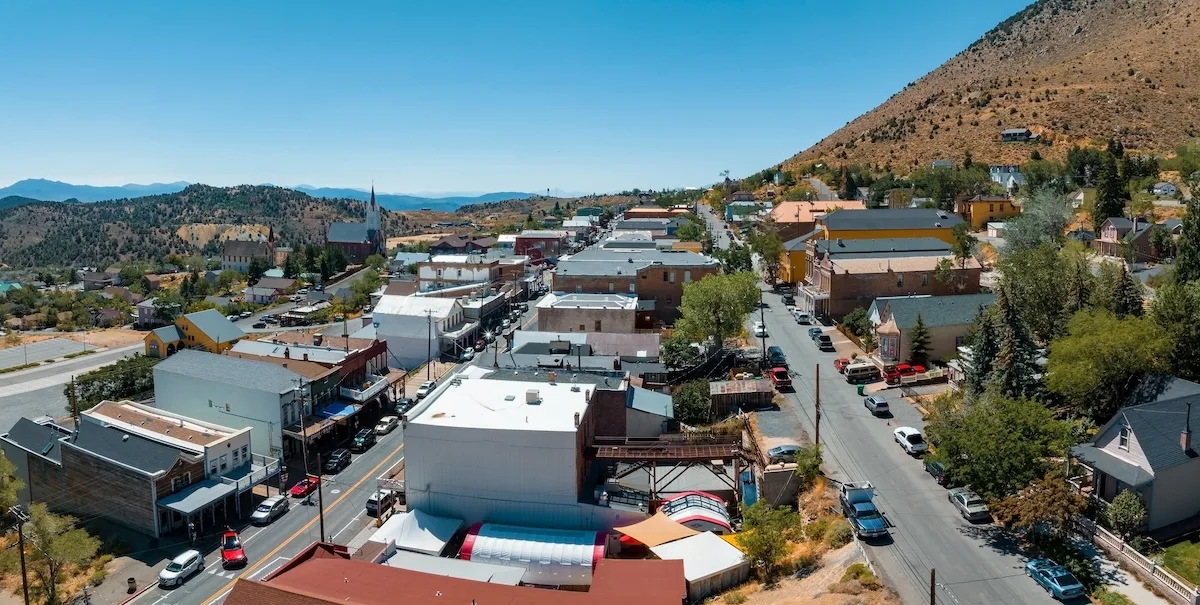 Khám Phá Virginia City: Thị Trấn Bạc Từ Thế Kỷ 19 Vẫn Vẹn Nguyên