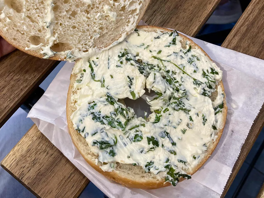 Khám Phá YODmilk Shop: Tiệm Bagel Ngon Nhất Tại Malaysia