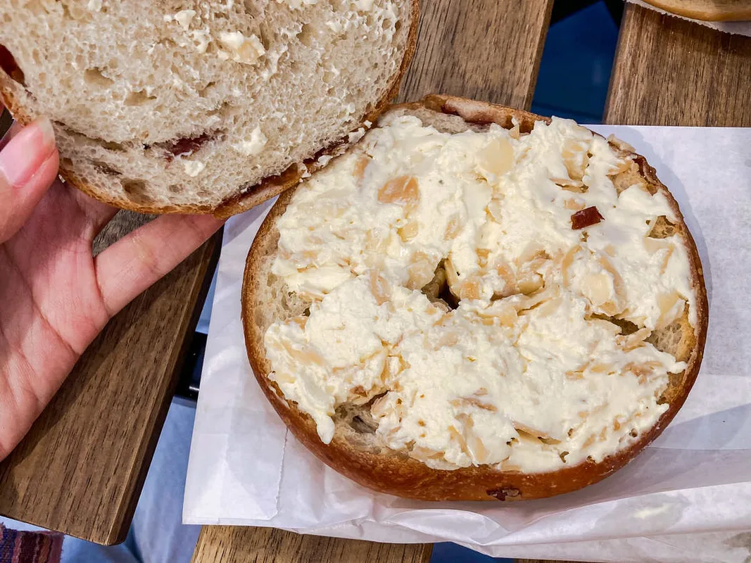 Khám Phá YODmilk Shop: Tiệm Bagel Ngon Nhất Tại Malaysia