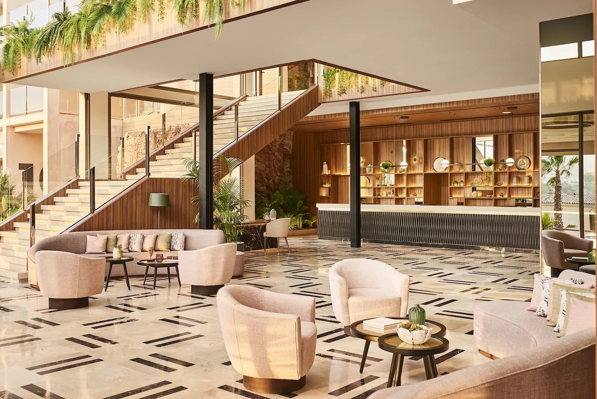 Khám Phá Zafiro Palace Andratx: Thiên Đường Nghỉ Dưỡng Dành Cho Cả Gia Đình