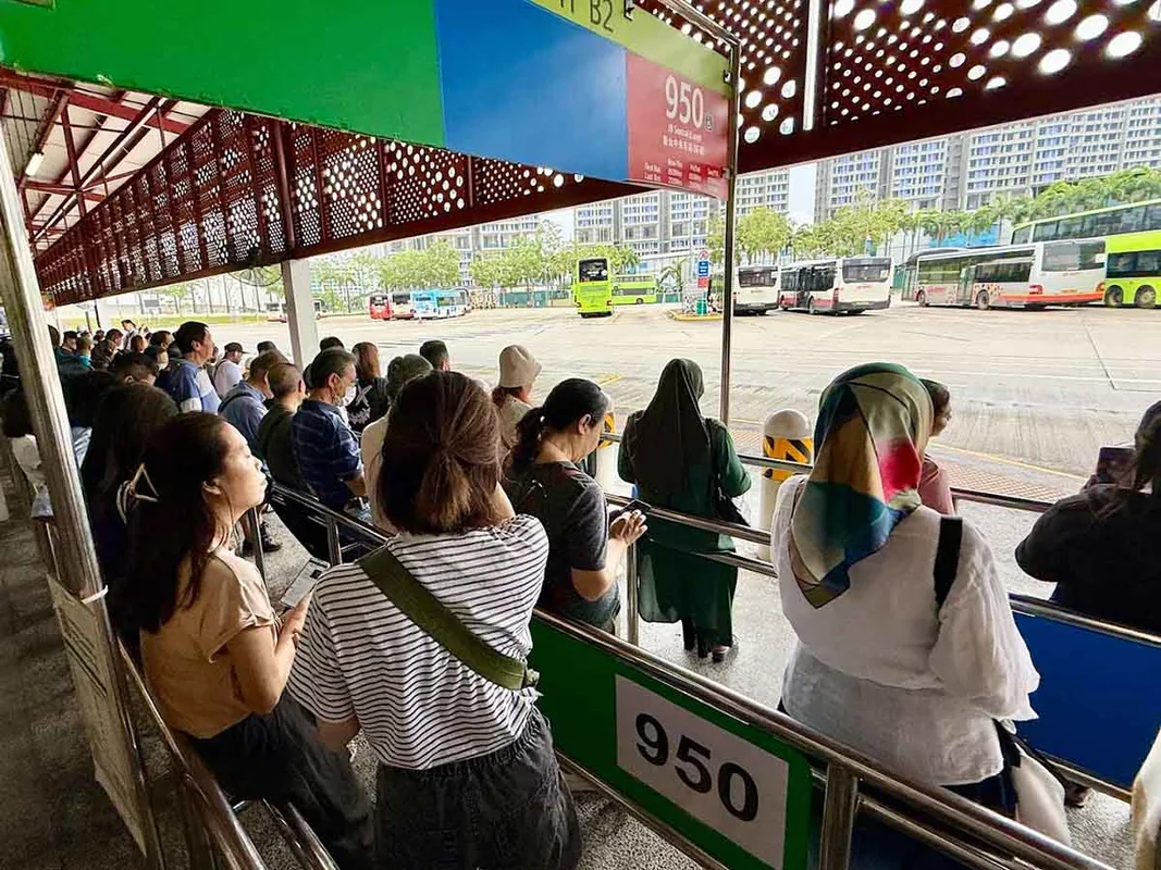 Kinh Nghiệm Di Chuyển Từ Singapore Đến Johor Bahru Năm 2026: Xe Buýt, Tàu Hỏa và Taxi
