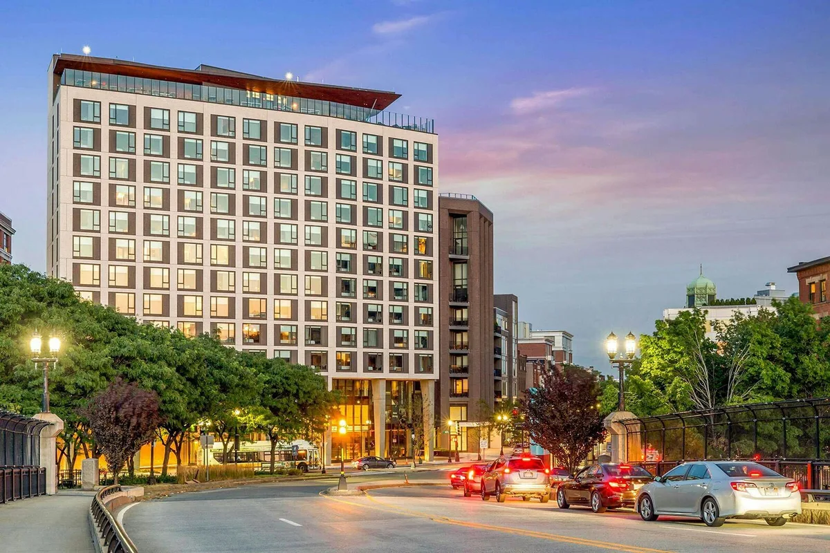Kinh Nghiệm Tìm Khách Sạn Cuối Tuần Tại Boston
