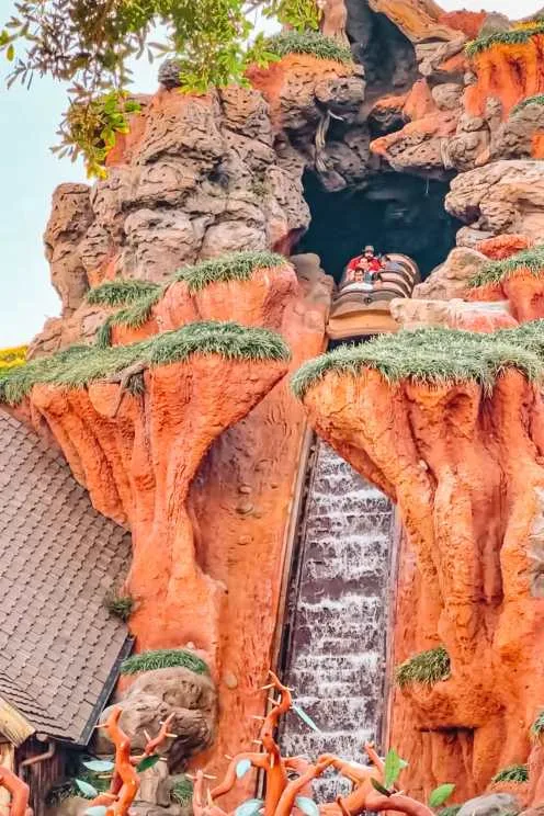 Lạc Lối Ở Orlando: Từ Công Viên Giải Trí Đến Những Quán Ăn Ngon