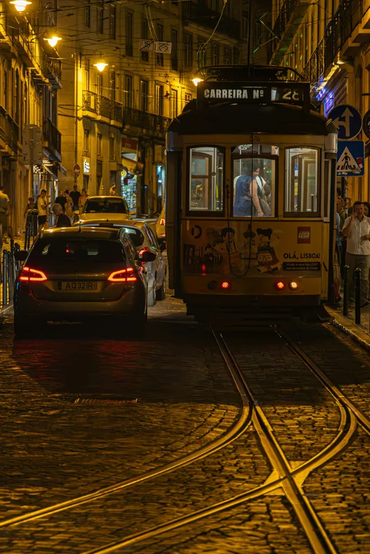 Lisbon Hay Porto: Chọn Nơi Nào Cho Những Tín Đồ Phượt?