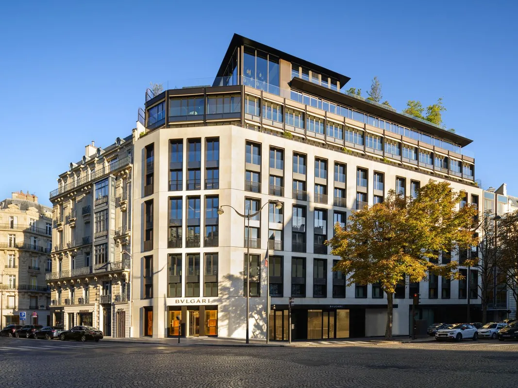 Ngủ Gần Tháp Eiffel: 11 Khách Sạn Đẹp Tại Paris