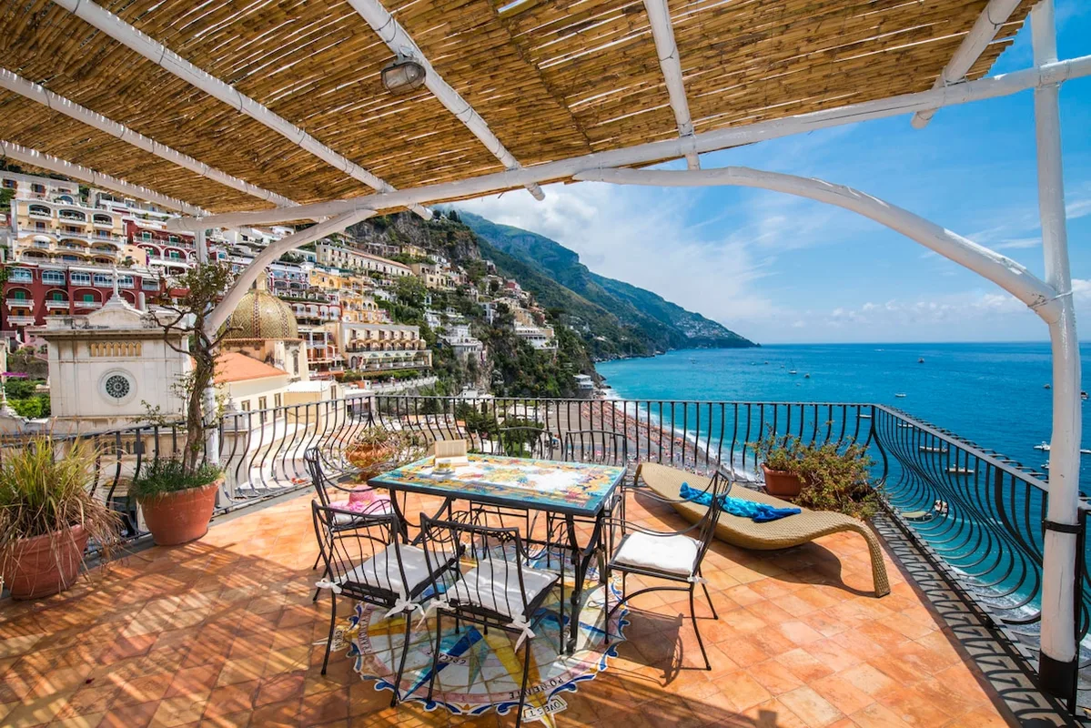 Ngủ Trên Mây Tại Bờ Biển Amalfi: Những Chỗ Ở Đáng Mơ Ước