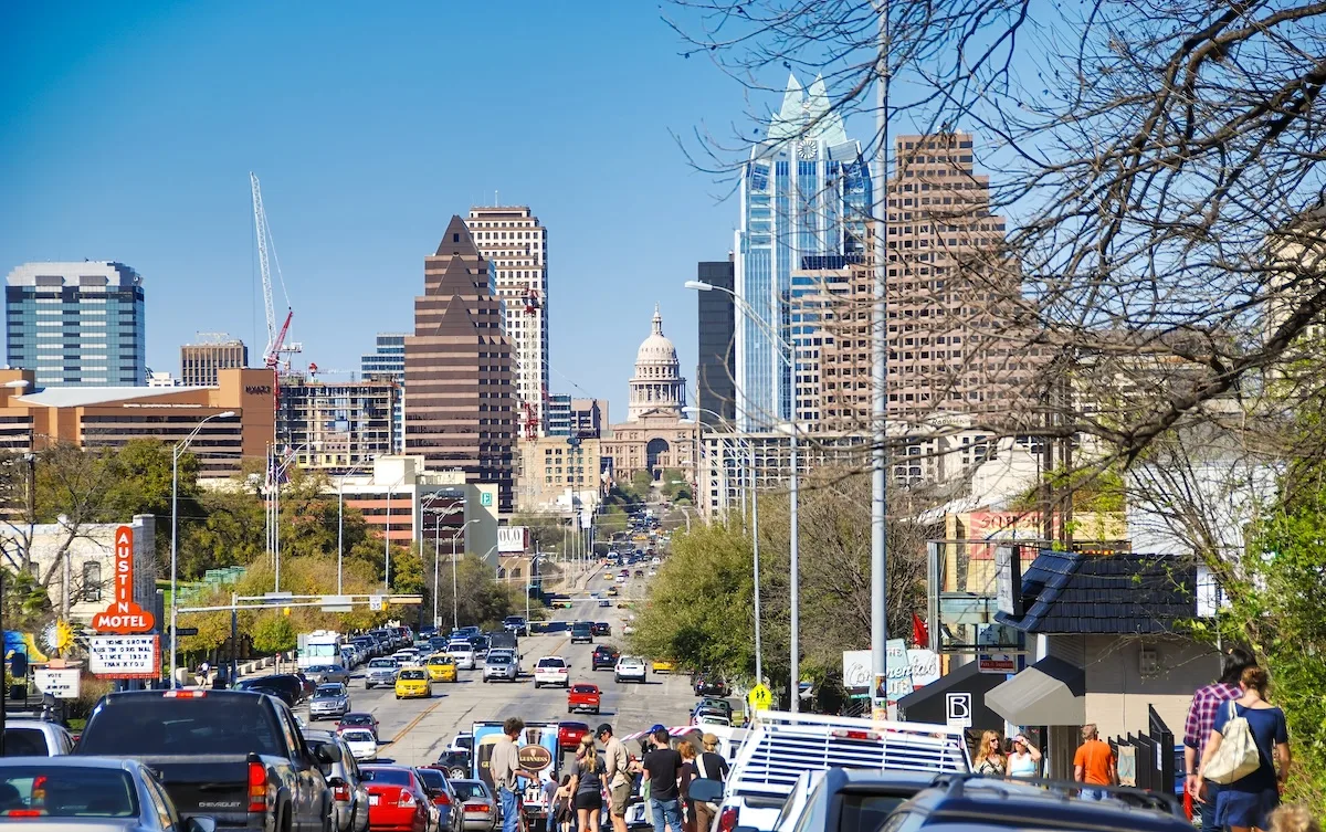 Cities in the U.S. That Don't Live Up to the Hype: Insights from Reddit Users