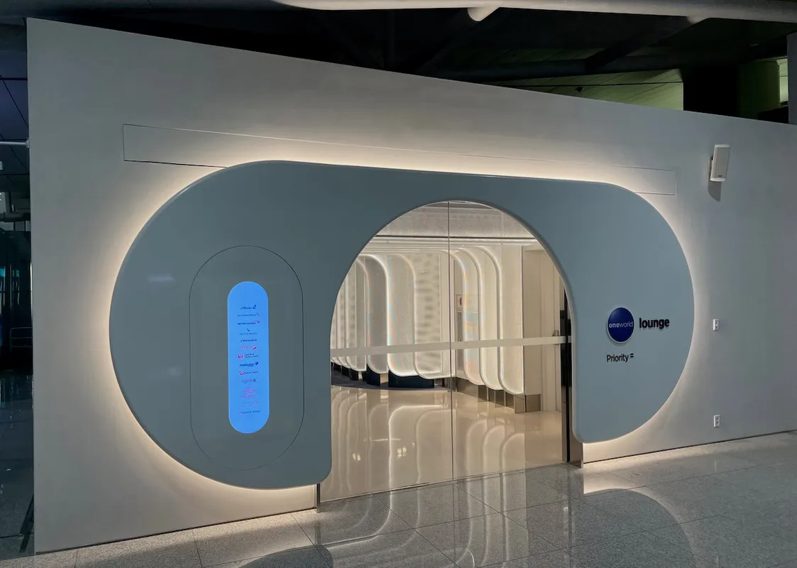 Qatar Airways Opens Two Lounges at Frankfurt Airport: Exciting News