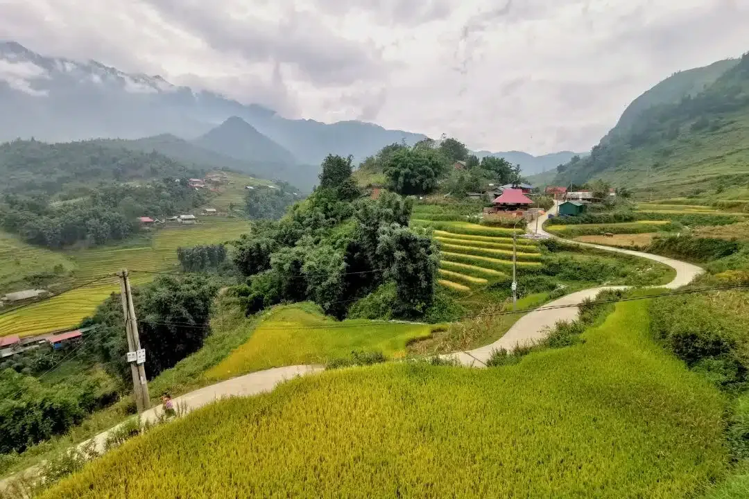 Sapa: Nên Ở Thị Trấn Hay Làng Bản?