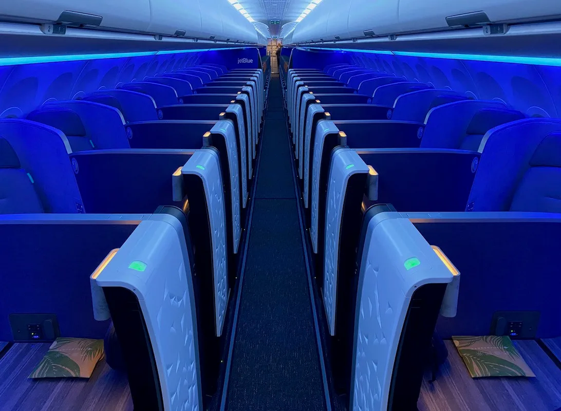 So Sánh Thẻ Tín Dụng Cao Cấp: Chase Sapphire Reserve và Amex Platinum