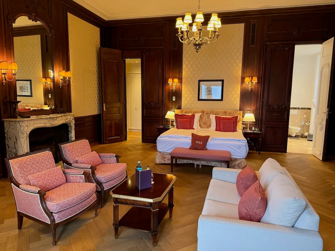 Thẻ Tín Dụng Marriott Bonvoy Boundless: Ưu Đãi Lên Đến 125,000 Điểm + 1 Đêm Miễn Phí