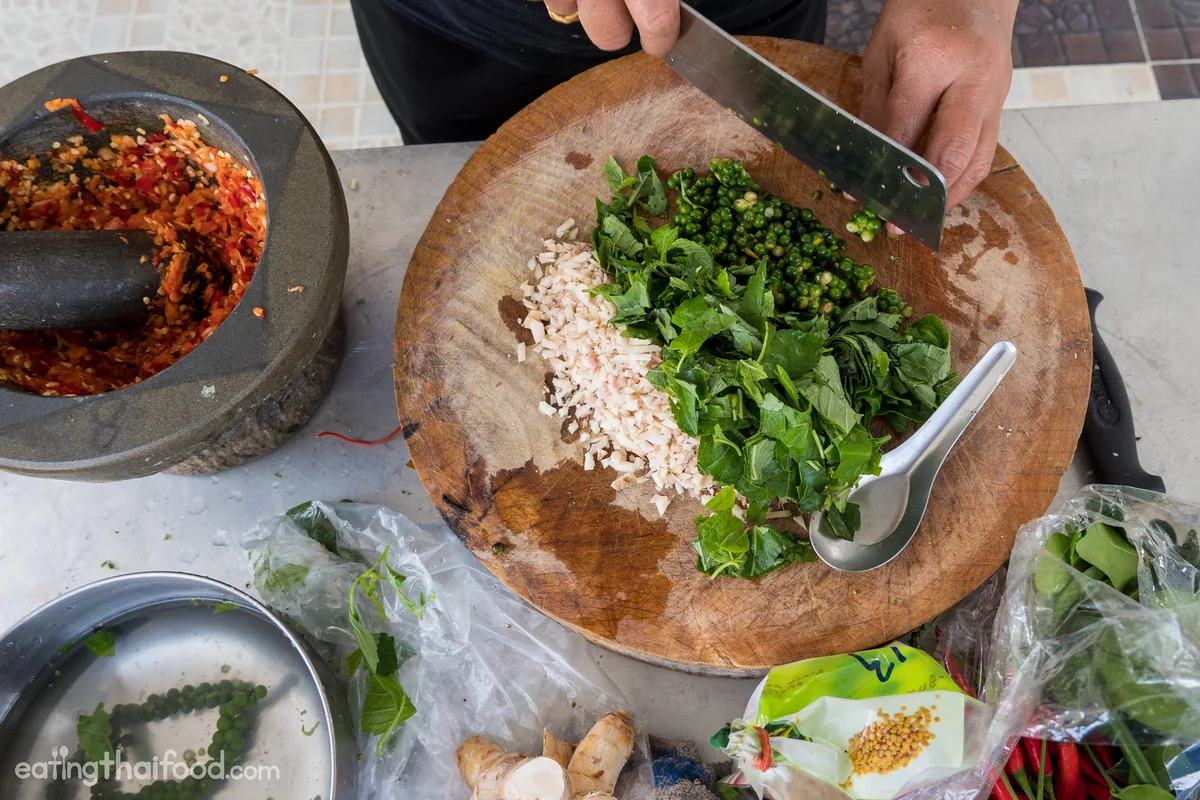 Thử Làm Món Vịt Xào Ớt Kiểu Thái Cay Xé Lưỡi!