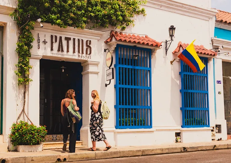 Thử Sức Với Cuộc Sống Về Đêm Đầy Sắc Màu Ở Cartagena