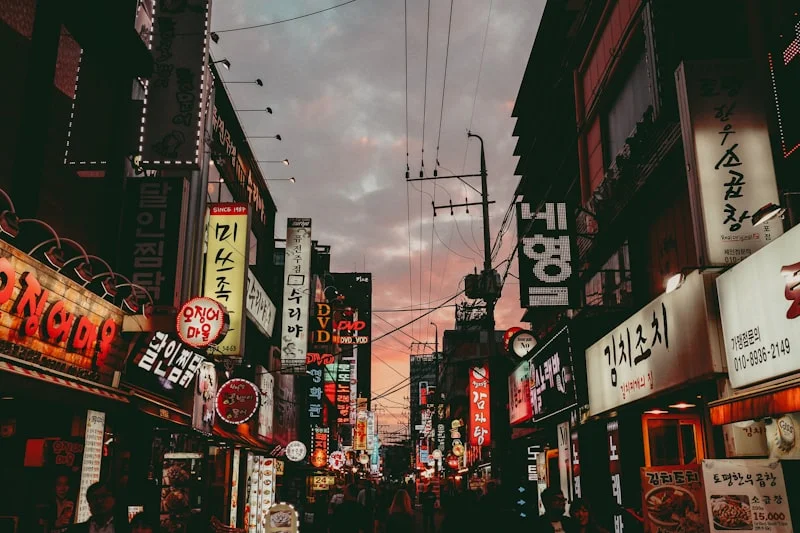 Thưởng Thức Ẩm Thực Tại Khu Hongdae 1