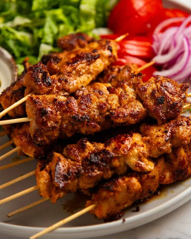Thưởng Thức Xiên Gà Nướng Giống Hệt Ở Quán Gà Than