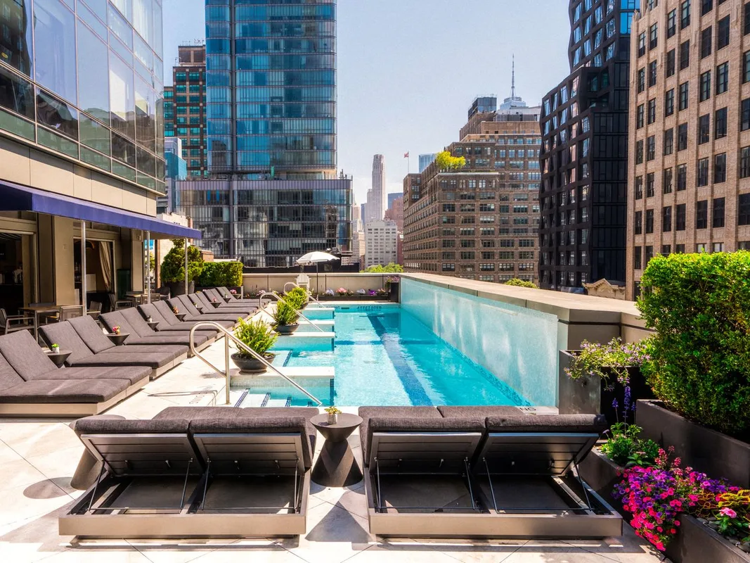 Tìm Chốn Nghỉ Dưỡng Đỉnh Cao Tại SoHo, New York