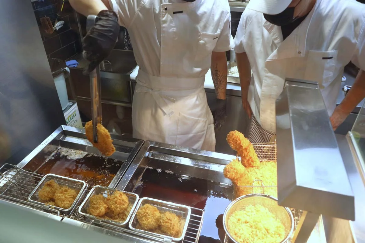 Tonkatsu Osaka ngon tuyệt ở Singapore: Có đáng để thử?