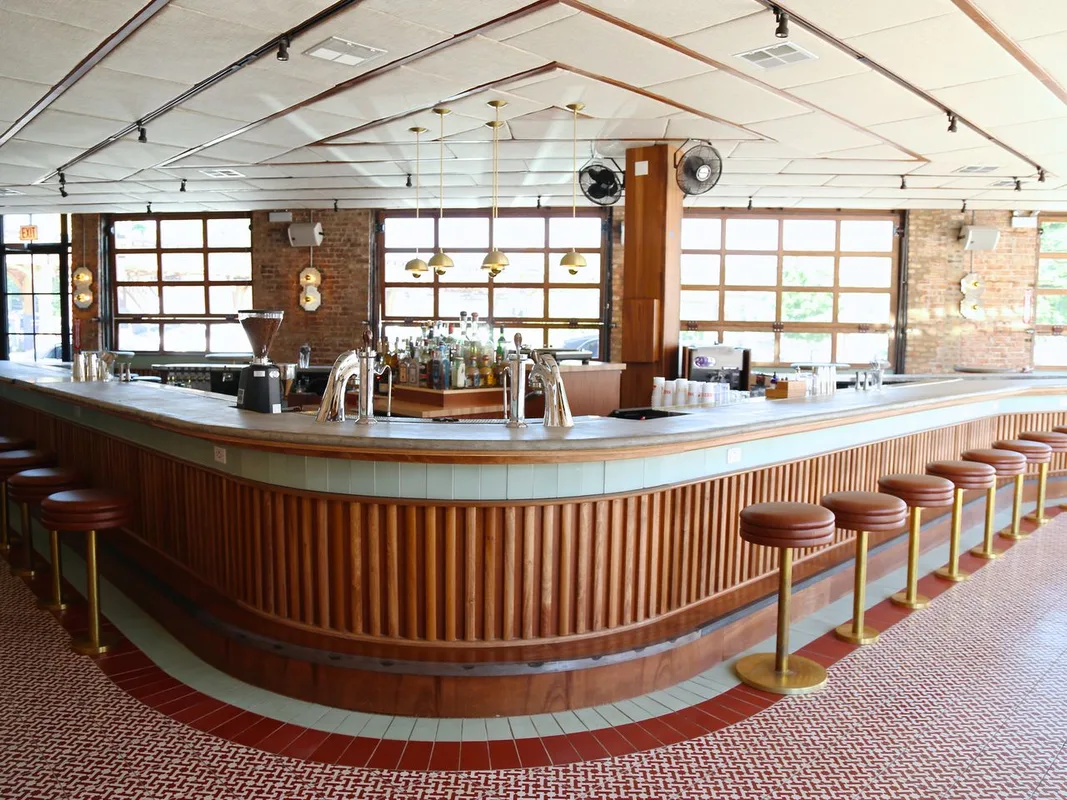 Top 10 Quán Bar Nổi Bật Nhất Tại Chicago Mà Bạn Không Thể Bỏ Qua