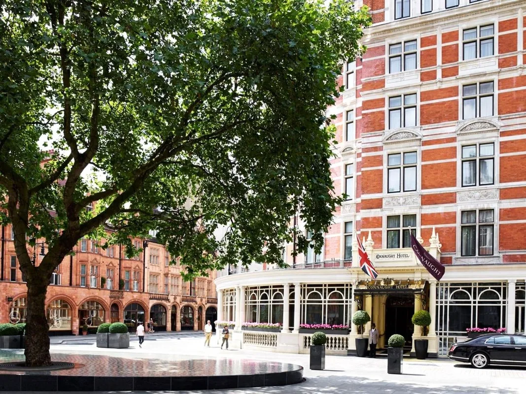 Top 14 Khách Sạn Sang Trọng Nhất Tại Mayfair, London