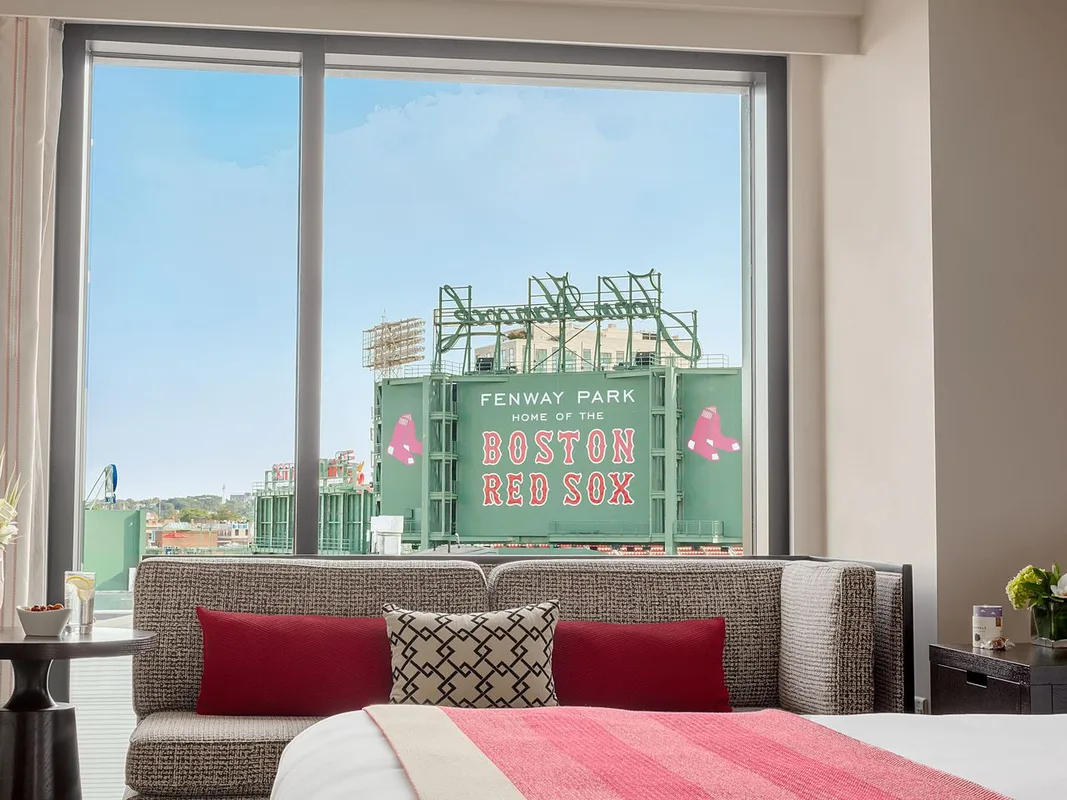 Top Khách Sạn Gần Fenway Park Dành Cho Người Hâm Mộ Red Sox và Khán Giả Hòa Nhạc