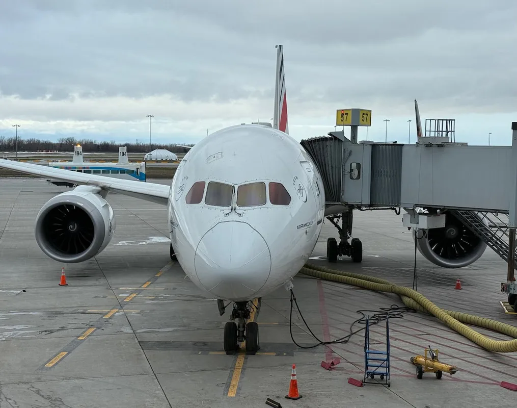 Trải Nghiệm Bay Hạng Thương Gia Air France Trên Boeing 787
