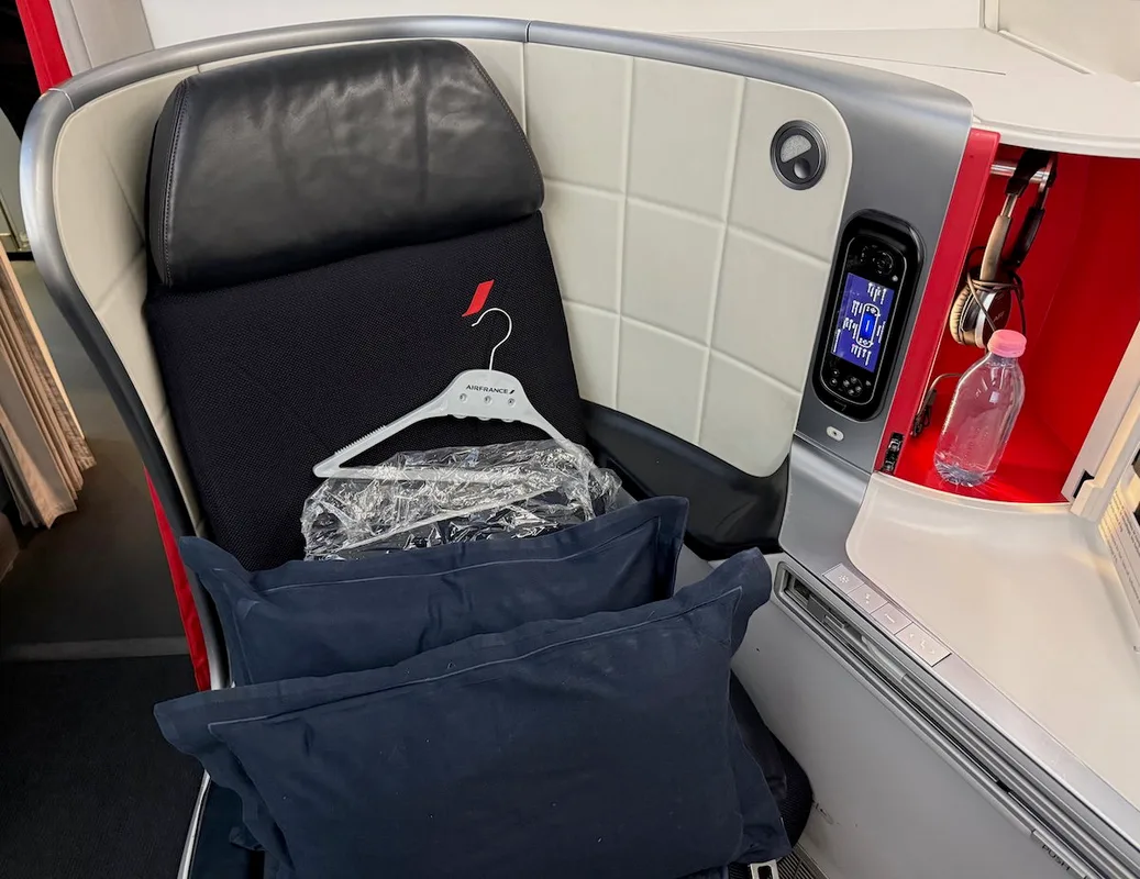 Trải Nghiệm Bay Hạng Thương Gia Air France Trên Boeing 787