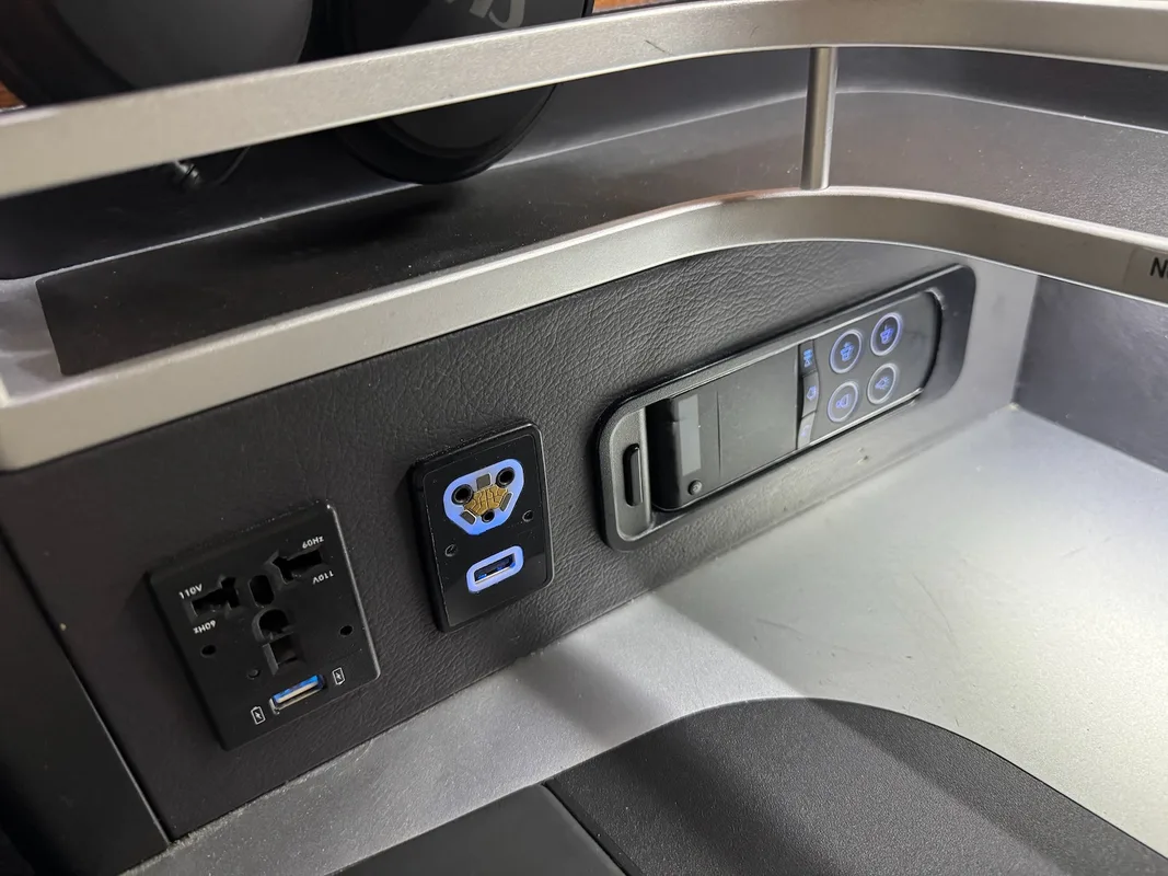 Trải Nghiệm Bay Hạng Thương Gia Cùng Gia Đình Trên Chiếc A350 Đến Copenhagen