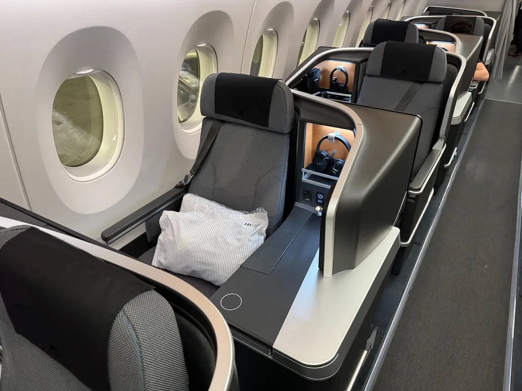Trải Nghiệm Bay Hạng Thương Gia Cùng Gia Đình Trên Chiếc A350 Đến Copenhagen