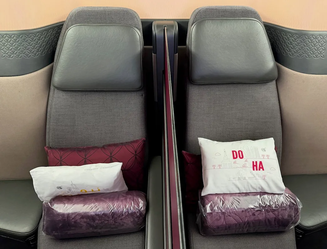 Trải Nghiệm Bay Hạng Thương Gia Qatar Airways Qsuites Trên Boeing 777
