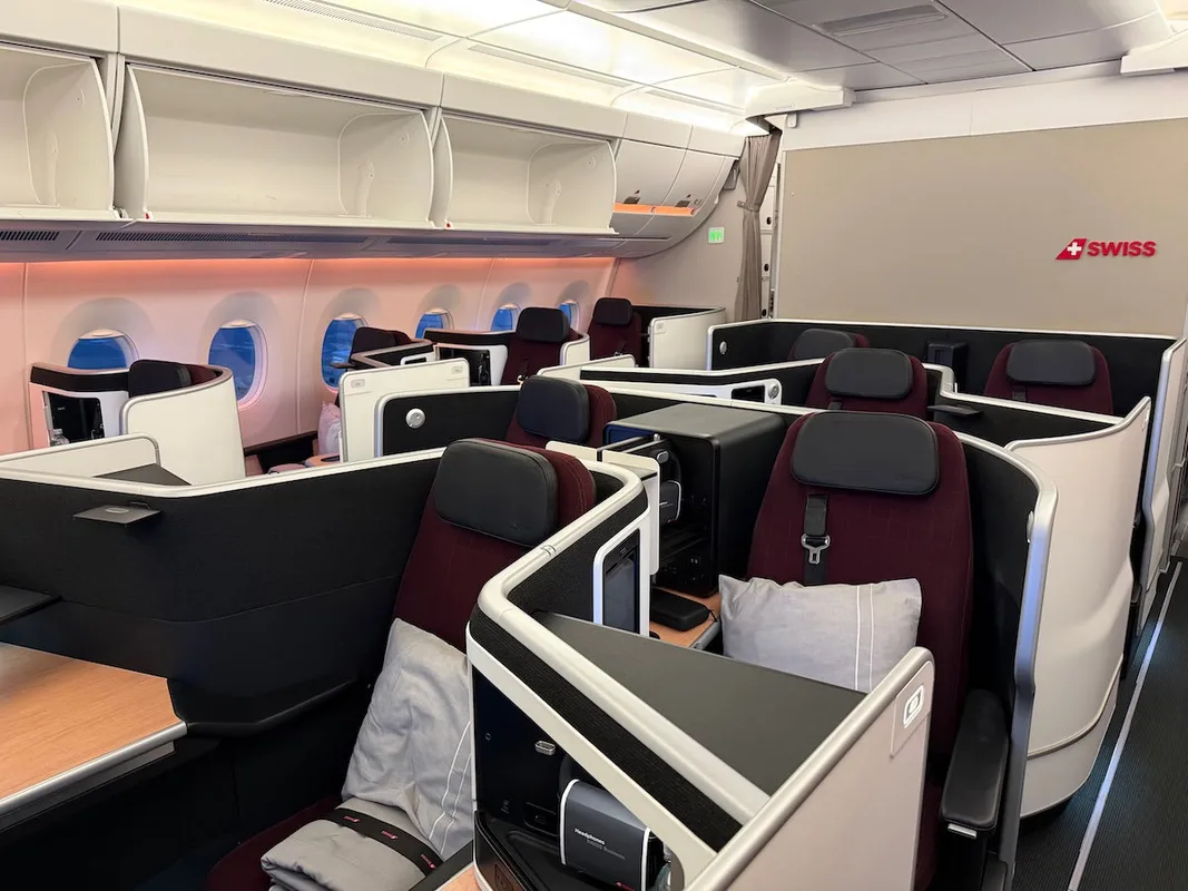 Trải nghiệm hạng thương gia trên Airbus A350 của SWISS từ Zurich đến Boston