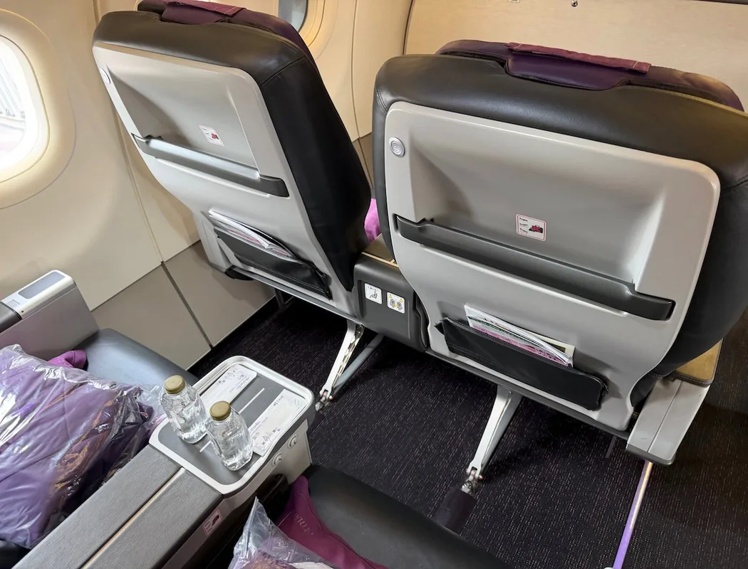 Trải Nghiệm Hạng Thương Gia Trên Thai Airways A320: Chuyến Bay Từ Chiang Rai Đến Bangkok