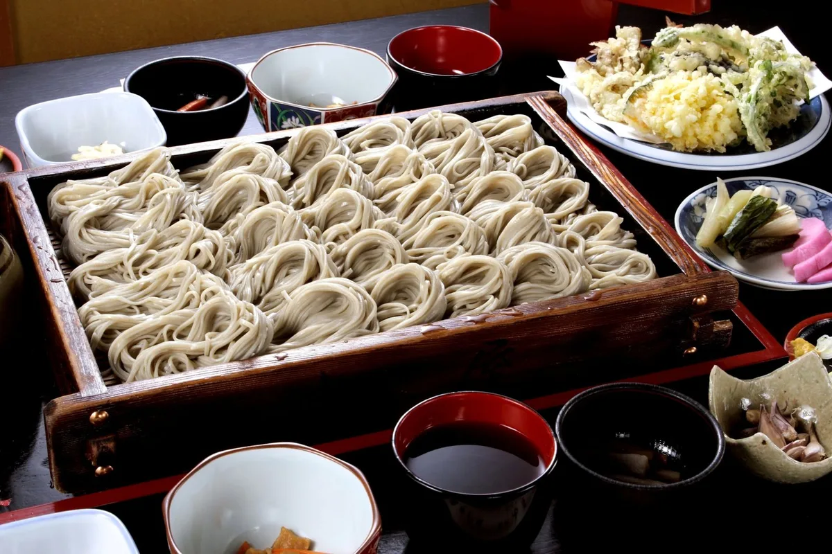 Trải Nghiệm Niigata: Tuyệt Đỉnh Trượt Tuyết, Hải Sản & Rượu Sake Nhật Bản